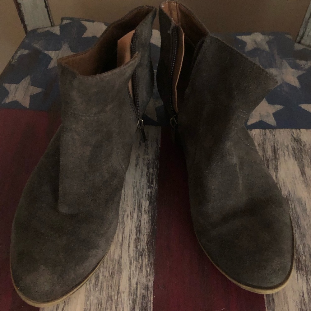 Lucky Brand ankle booties